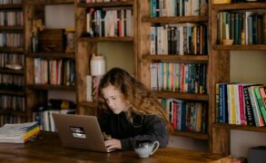 Online Homeschooling vs International Schools