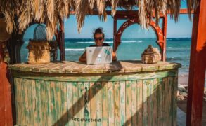 6 Solid Tips For Working Remotely Around The World As An Expat