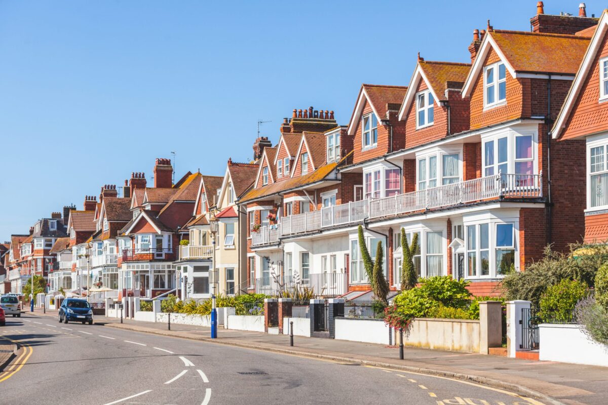 Expats & Foreign Investors Buying UK Property