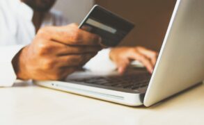 Looking For A Merchant Account Provider? Here’s How To Choose One